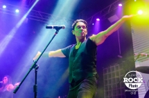 Double You - Live Rock Photo