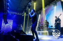 Double You - Live Rock Photo